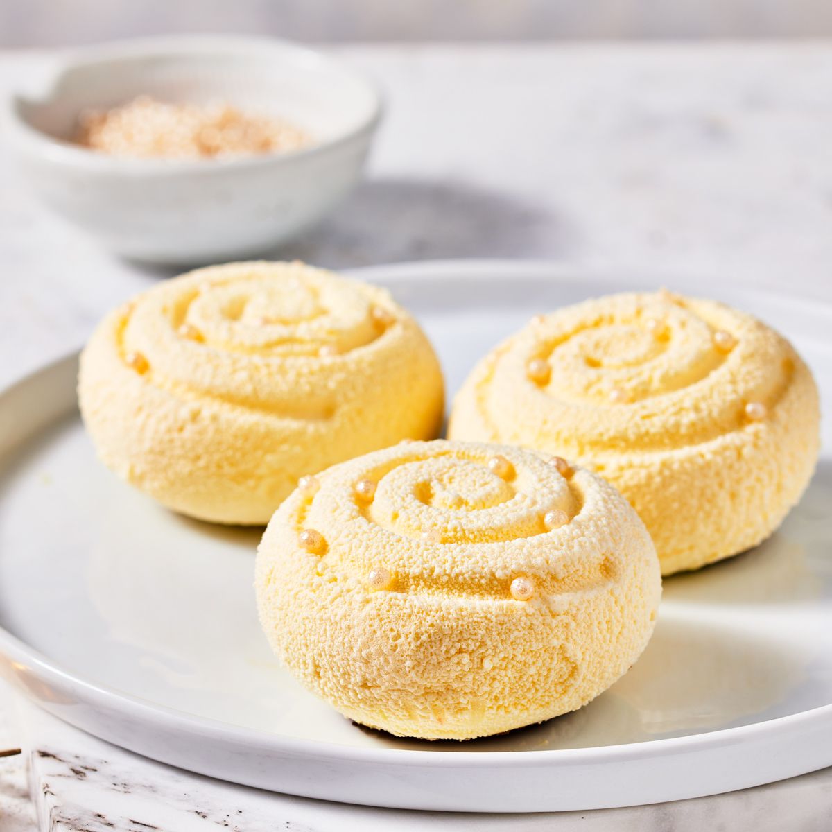 Velvet sprej Krémovo Biely (Creme White) 100ml, FunCakes, F41340