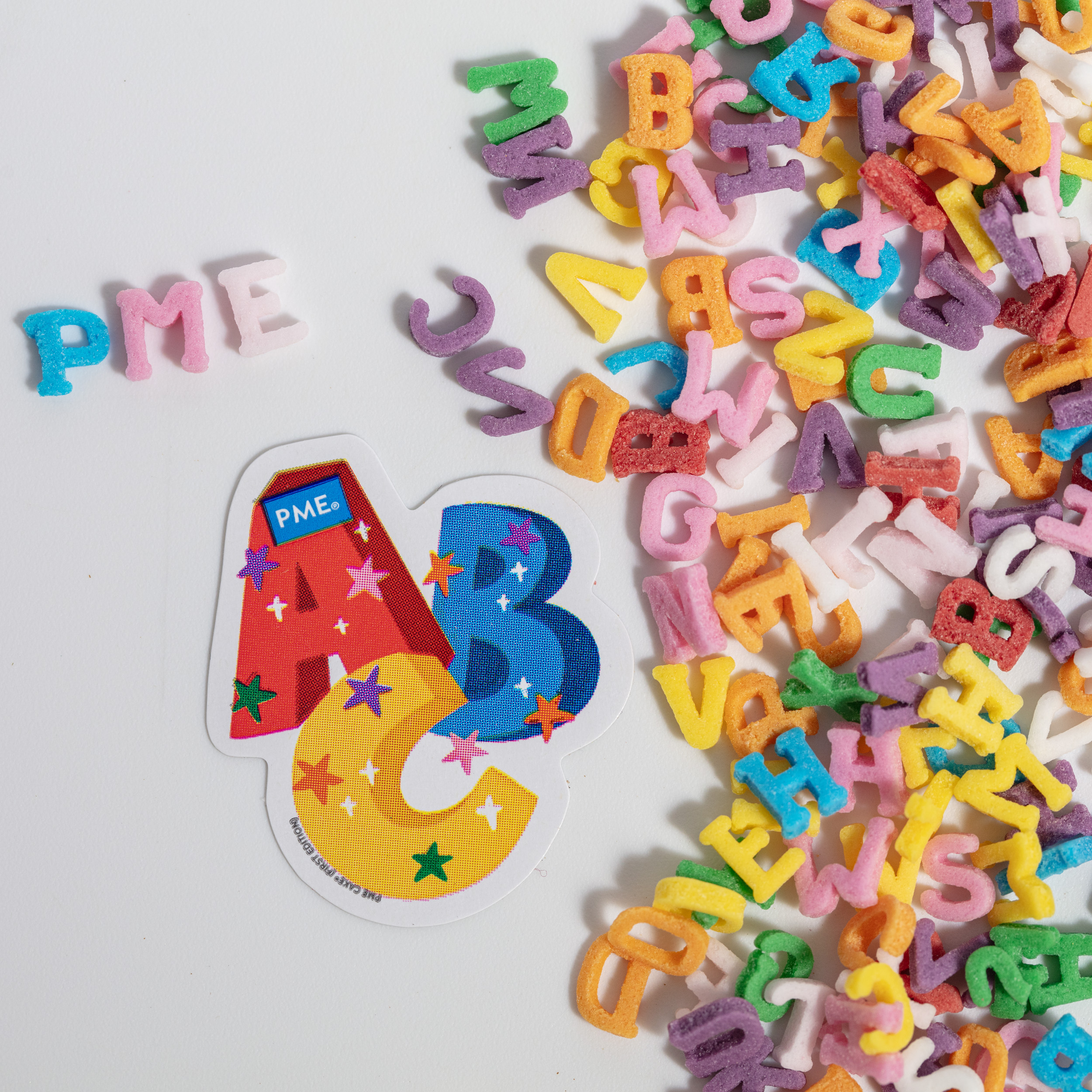 Posyp Dúhová abeceda (Rainbow Alphabet) 25g, PME, SKB1010